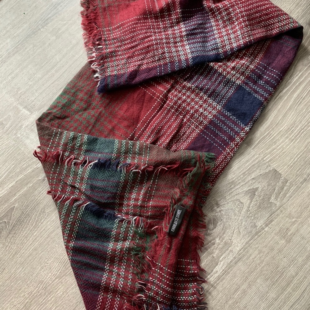 Charlotte Daniel Women’s Scarf